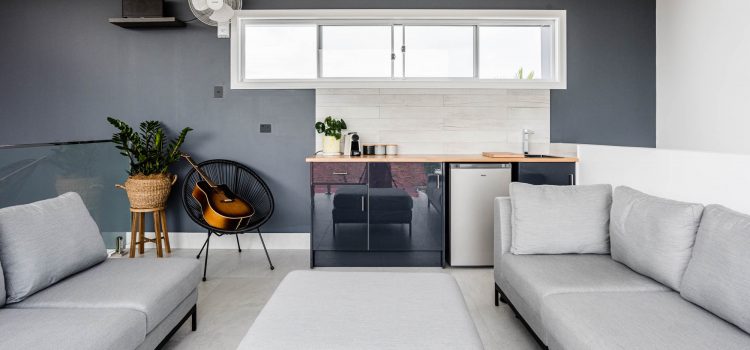 Roof Top Deck - Entertaining Area