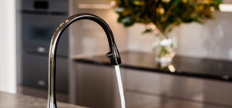 Abey Tap Isalnd Bench