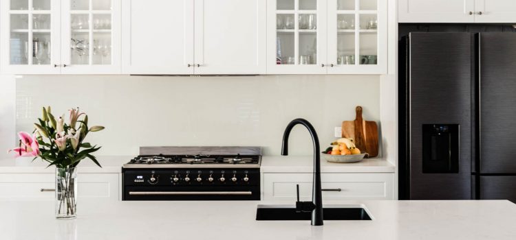 Shaker Kitchen by Thomas and Spencer